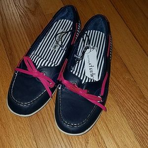 NWT Navy & Pink Boat Shoes - Charming Charlie